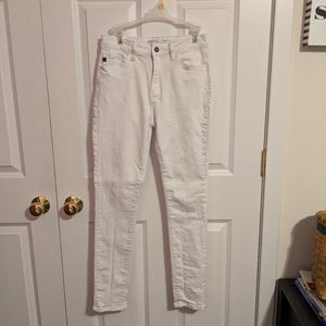 Size 7 KanCan White Jeans